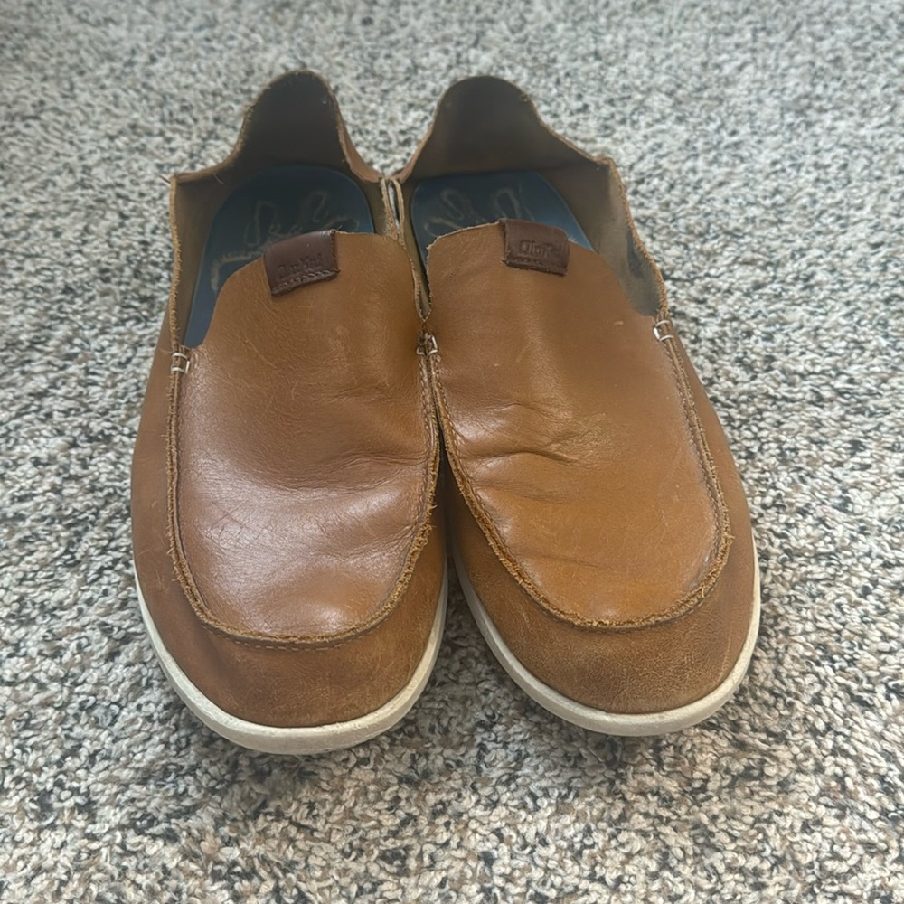 Olukai men’s leather slip-on shoes